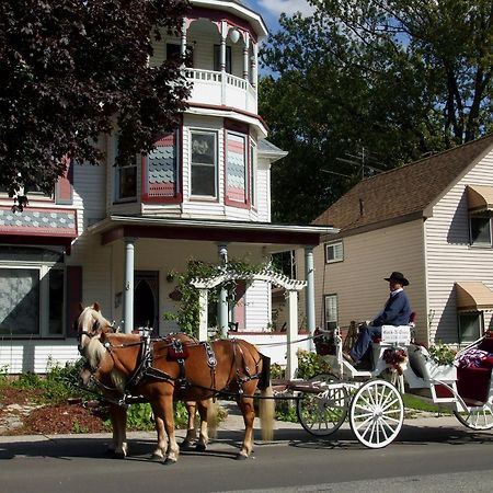 Bondy House Bed & Breakfast Amherstburg Eksteriør bilde