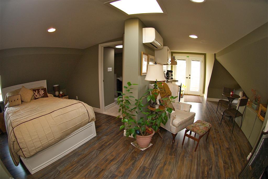 Bondy House Bed & Breakfast Amherstburg Eksteriør bilde